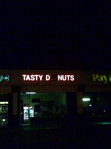 tasty do nuts.jpg (39 KB)